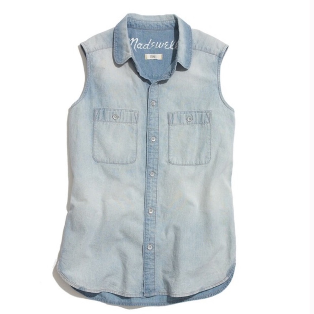 Madewell Light Blue Chambray Sleevelss Button Down Top